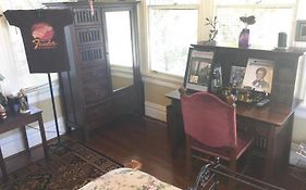 Inn Upon Moon River Plantation